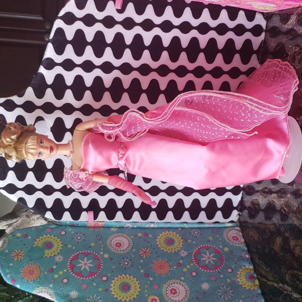 Pink sensation retired vintage barbie 1991